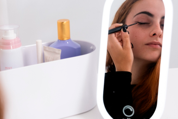 Organizador de Maquillaje con Espejo LED Táctil - Tocador Lujoso